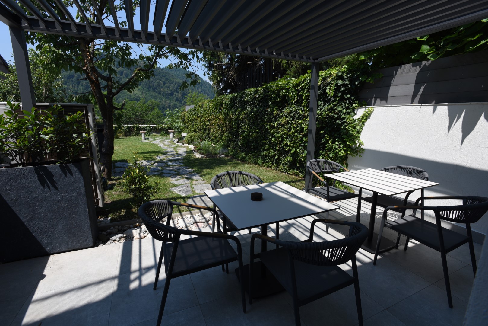 Garden and nature around Hucho House